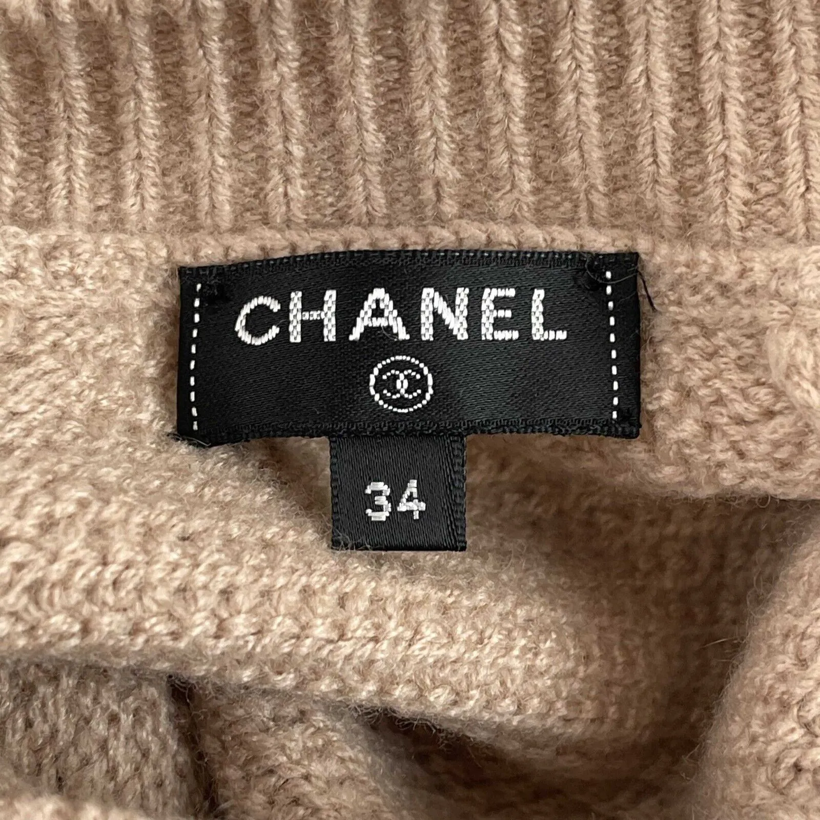 Chanel 16A Rome Camel Jumper Sweater Logo Buttons Beige 34 US 2 Pristine