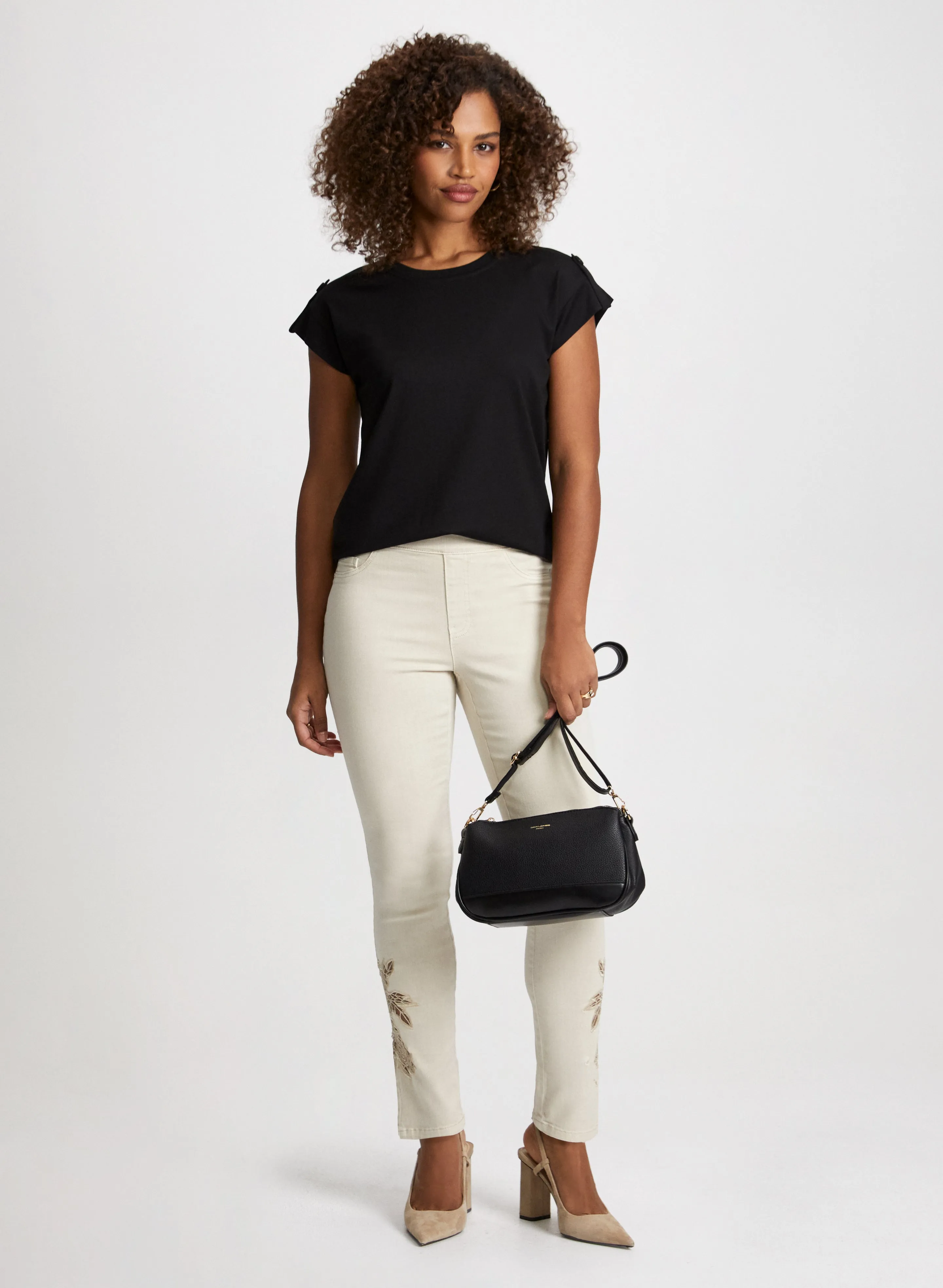 Rose Applique Pull-On Jeans
