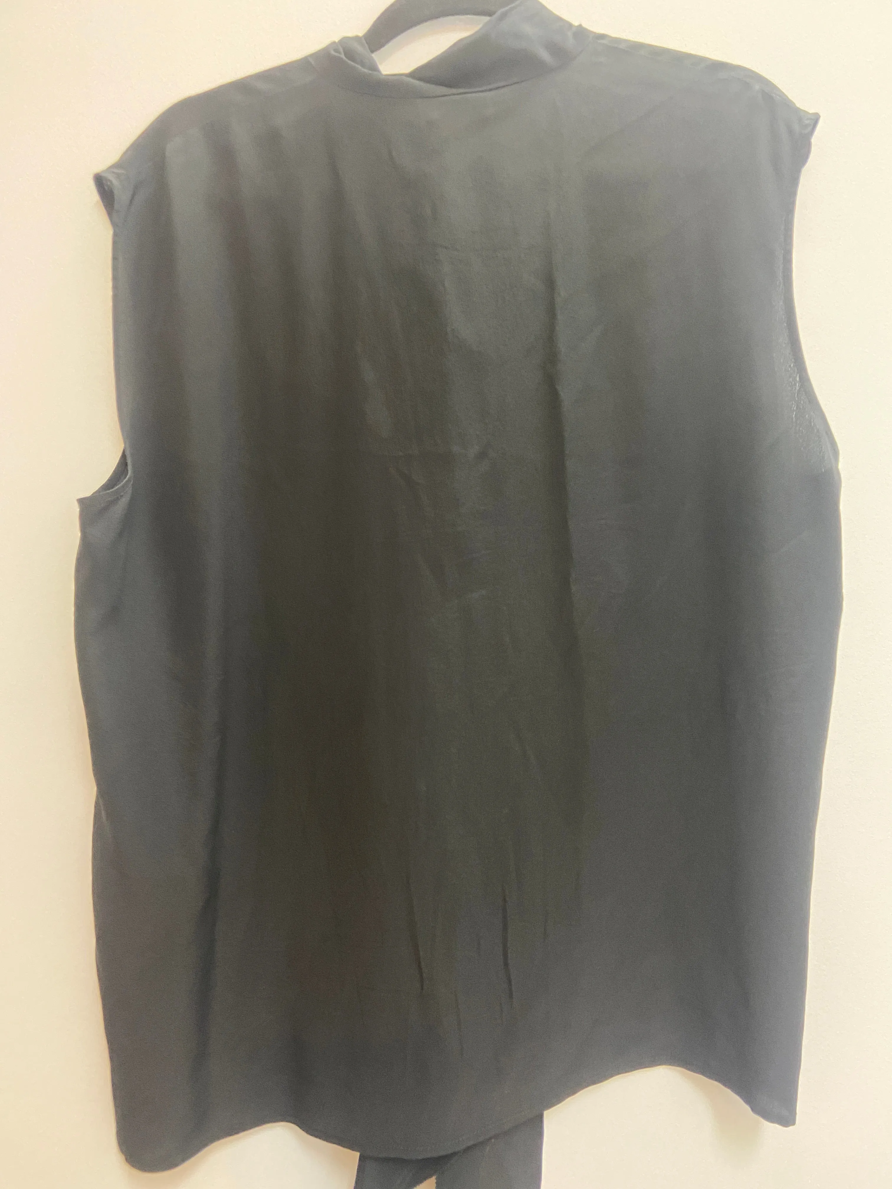 Sleeveless Black Blouse With Self Tie